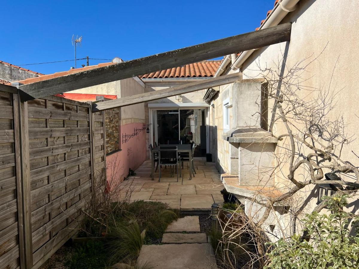 Maison Avec Jardin Et Garage Rochefort  Exterior foto